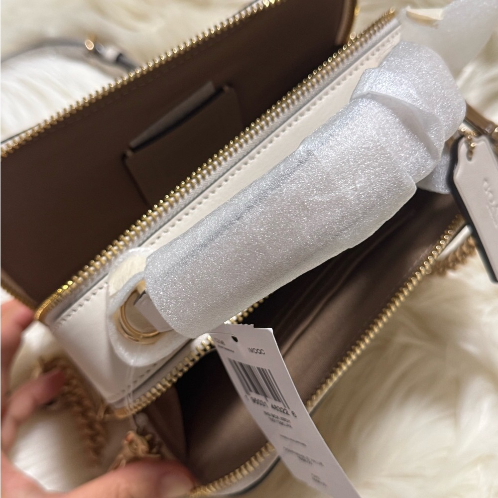 BOX CROSSBODY IN SIGNATURE CANVAS (COACH C3148) - Picture 5 of 9